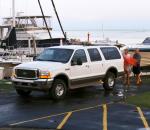 Ford Excursion 2000 года